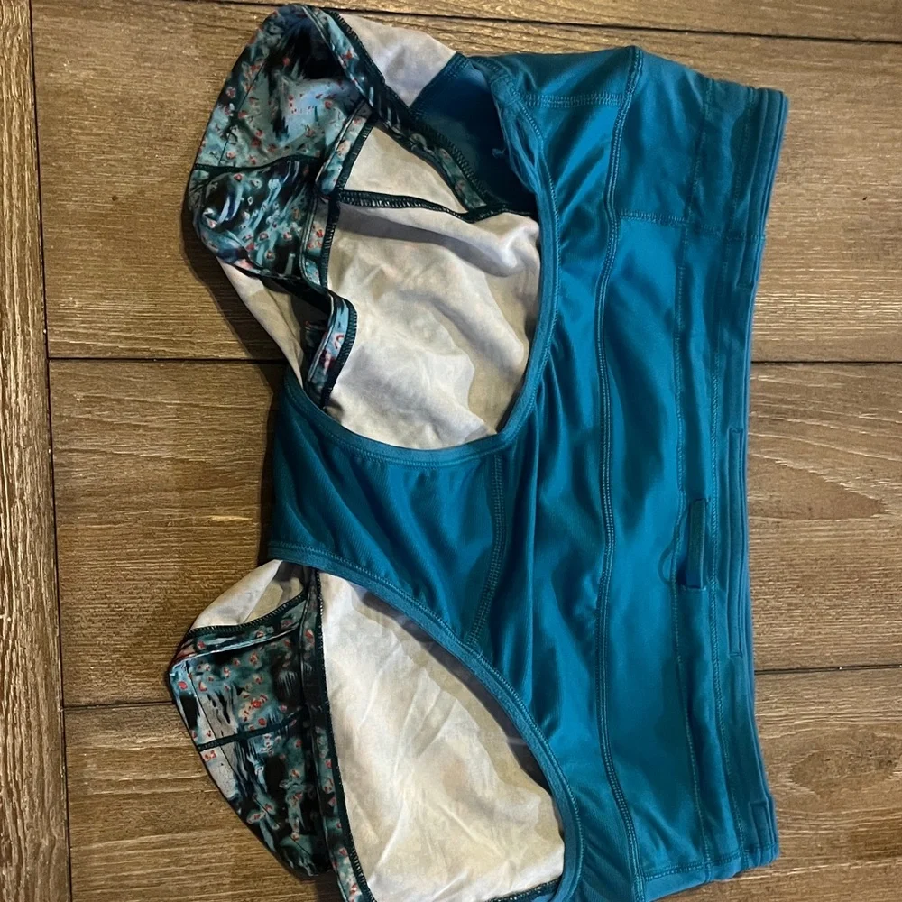 lululemon athletica Teal and Patterned Women's Athletic Shorts - Picture 3 of 4